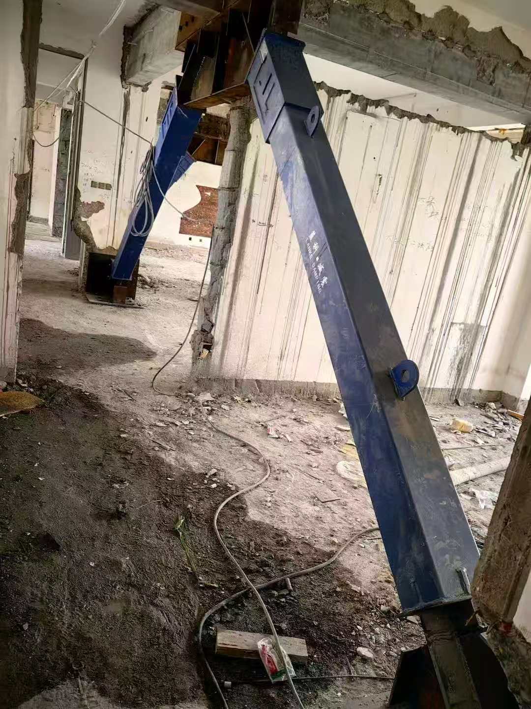 邵阳柱子粘钢加固施工工艺